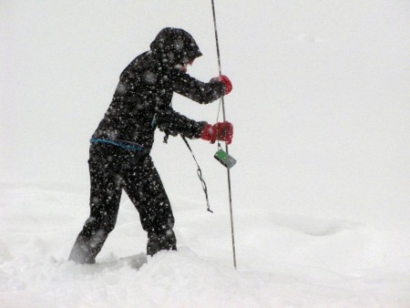 Trening iskanja zasutih v snežnem plazu